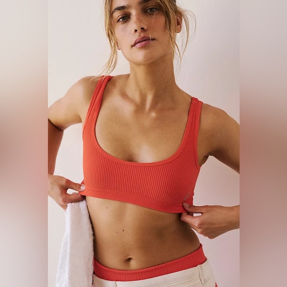 ‼️LAST ONE‼️ FREE PEOPLE Movement Happiness Runs Scoop Neck Bra Electric Sunset - Picture 13 of 16
